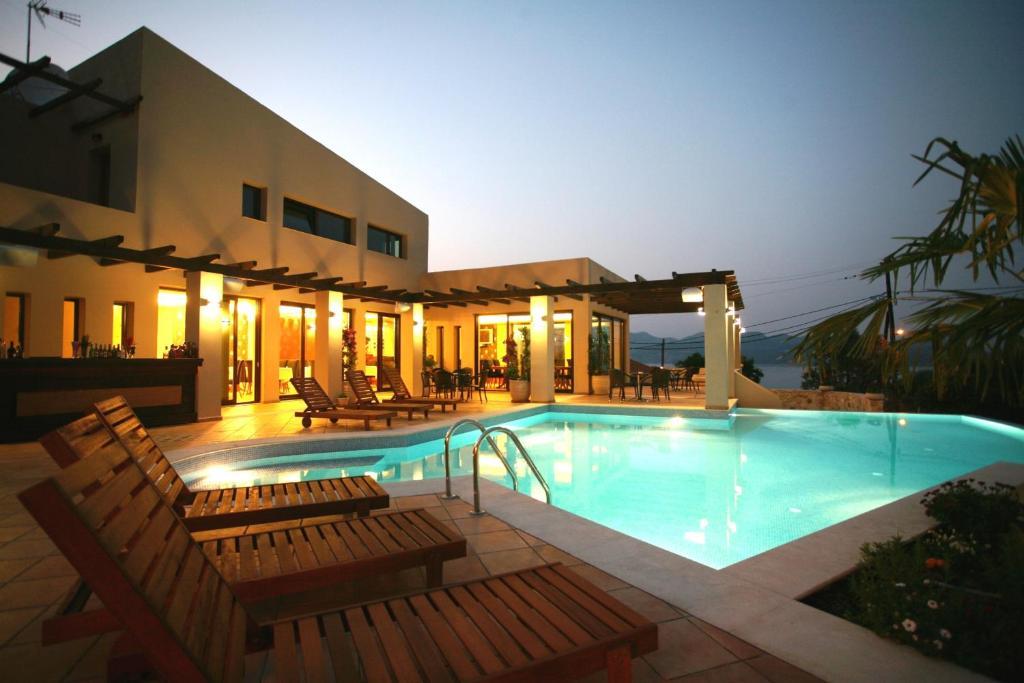 Hotel Tesoro Nikiana Exterior photo